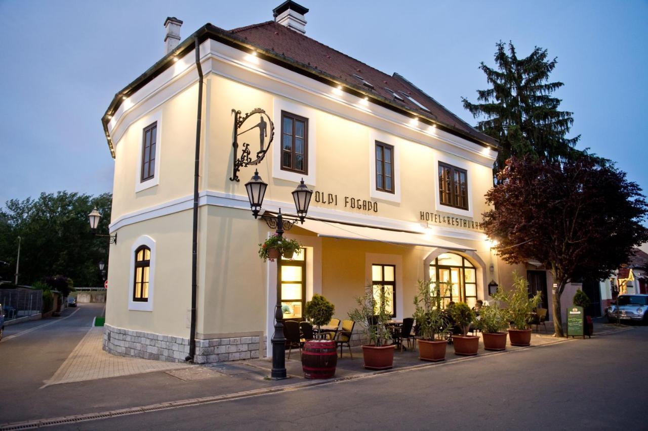 Hotel Toldi Fogado