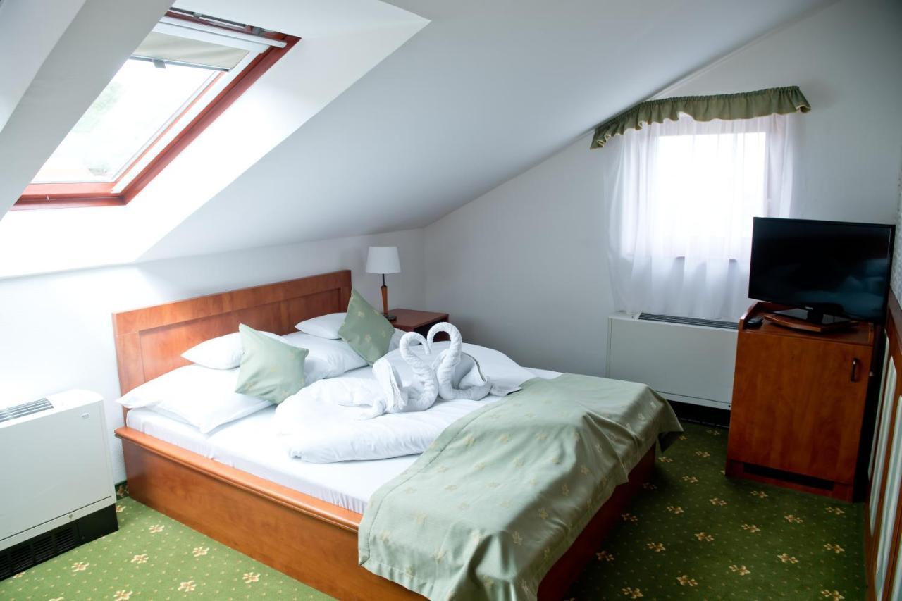 Toldi Fogado Hotel 4*